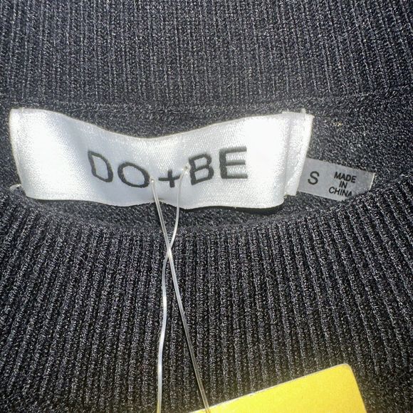 Do+Be Puff Sleeves Black Sweater Small NWT - Picture 4 of 5